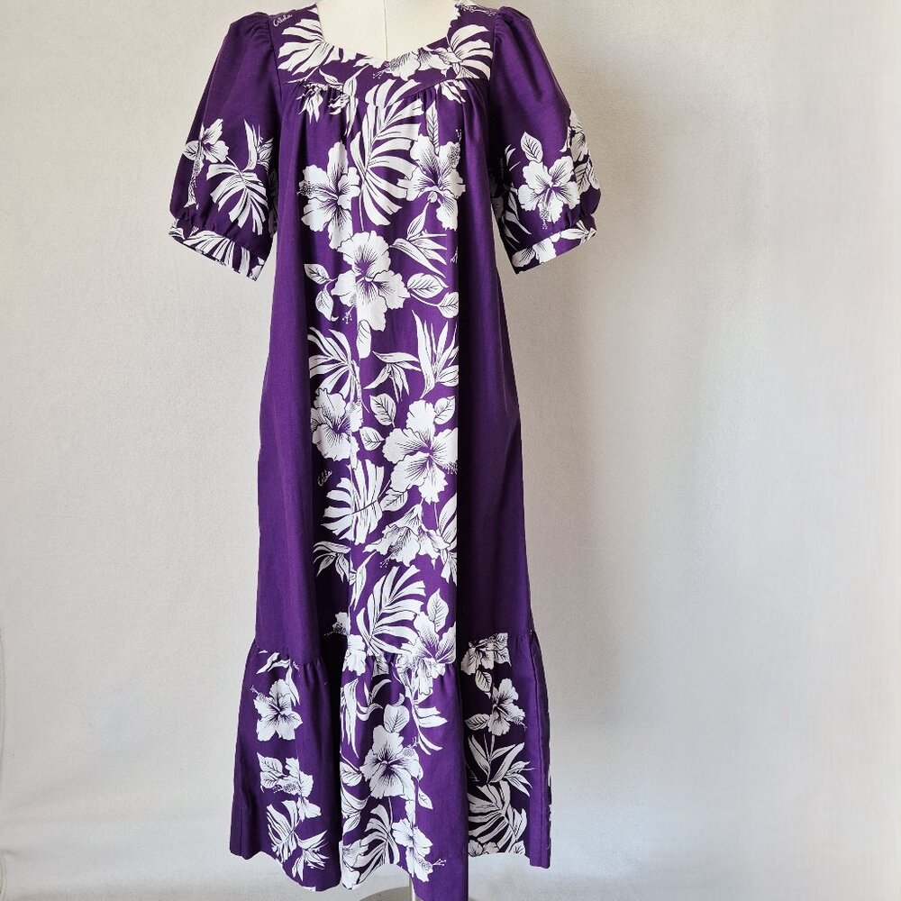 Royal Creations Hawaiian Floral MuuMuu Midi Dress Tiered Purple White